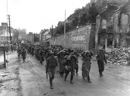 盟军完全肃清瑟堡港的残余德军