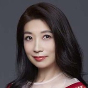 黄嘉千的英文名