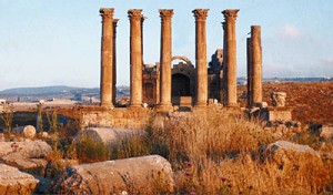 世界七大奇迹之一的亚底米神庙因遭人蓄意纵火而被毁