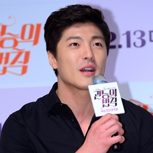 李载允的英文名